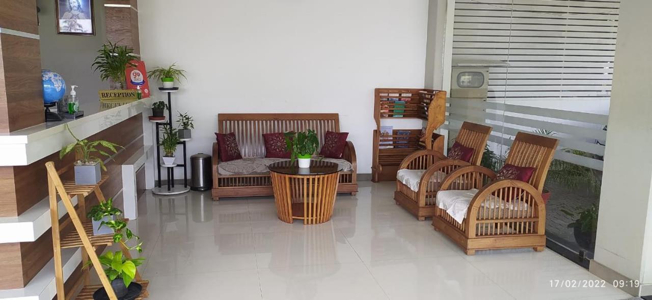 Alfa Inn Nedumbassery Exterior foto